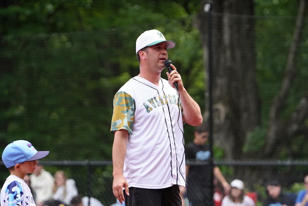Coach Donlin addressing the CT Aviators